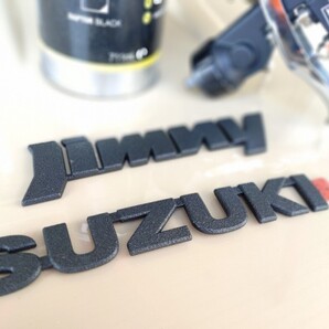 スズキ ジムニー JB64 2点セット エンブレムラプターライナー仕上げ 送料無料
