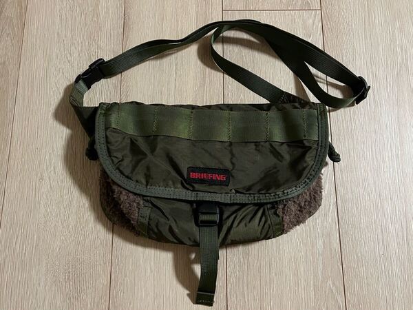 BRIEFING ブリーフィング COLD WEATHERFLAP POD ボア切替ショルダーバッグ