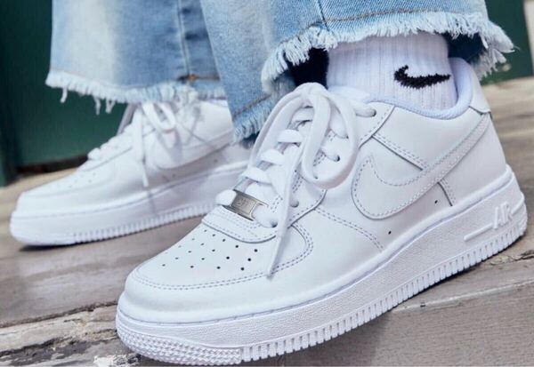 即決23.5cm NIKE AIR FORCE1 LE ナイキ エア フォース 1 White 新品正規 白