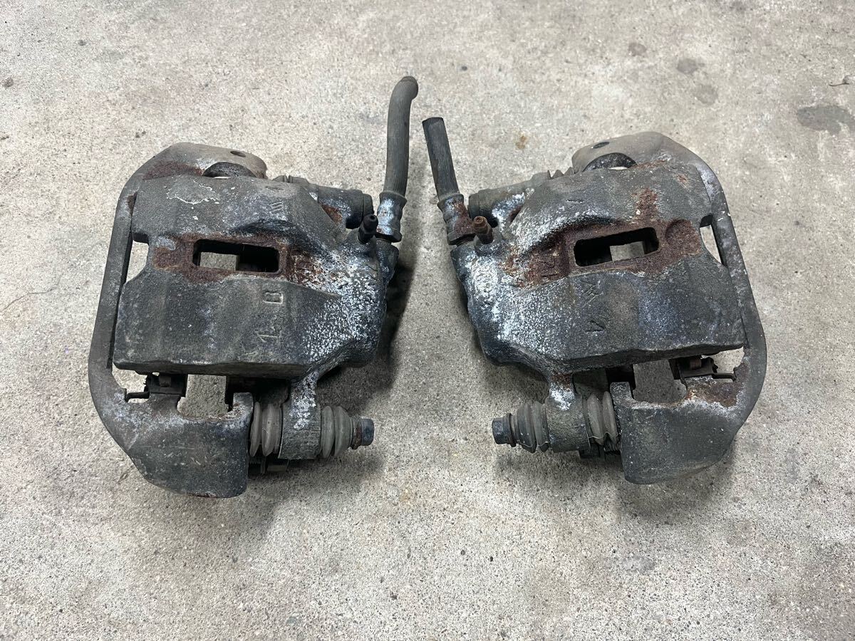 AE86ハチロク純正フロントキャリパー左右(ブレーキキャリパー