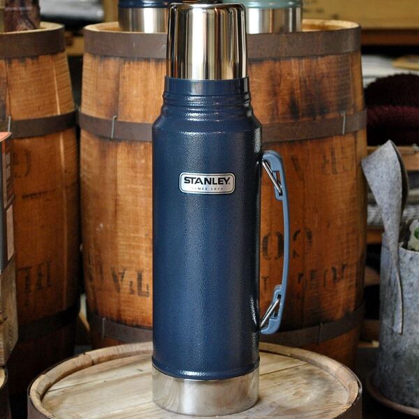 スタンレーSTANLEY【2014年製 旧ロゴ】クラシック真空ボトル1Lネイビー正規品★水筒 アウトドア キャンプ BBQ 真空断熱ボトル ピクニック