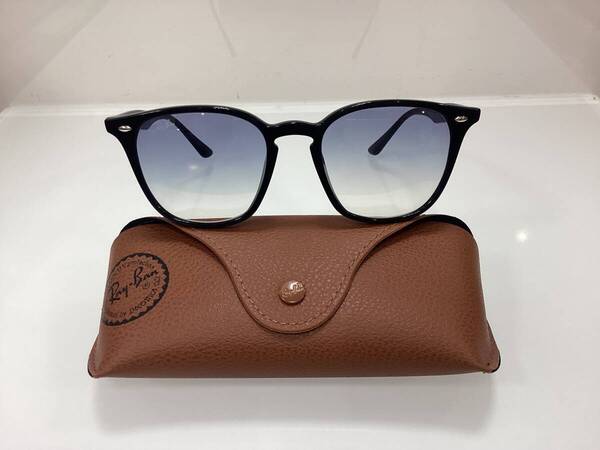 RayBan RB4258F 601/19 52 ブラック/ライトブルーグラデーション 正規品 アジアフィット ルックスオティカジャパン正規 ケース茶