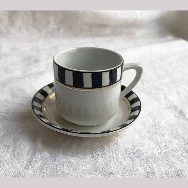フランス 1900s パリ窯 白磁 カップ & ソーサー 金彩 紅茶 ティー コーヒー Limoges リモージュ 珈琲 磁器 陶器 パリ窯 器 アンティーク 3
