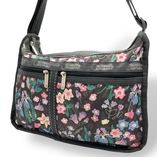 LESPORTSAC レスポートサック ショルダーバッグ ナイロン 花柄 黒 ブラック