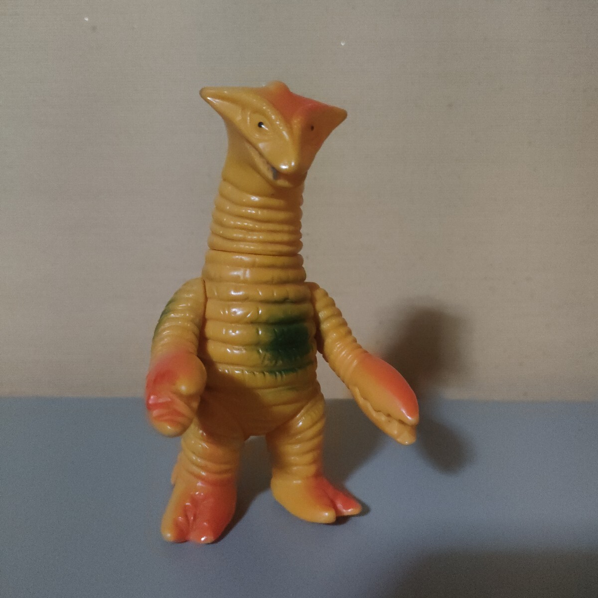 オンラインショップ】 パチ怪獣？ 素材不明 帰ってきた