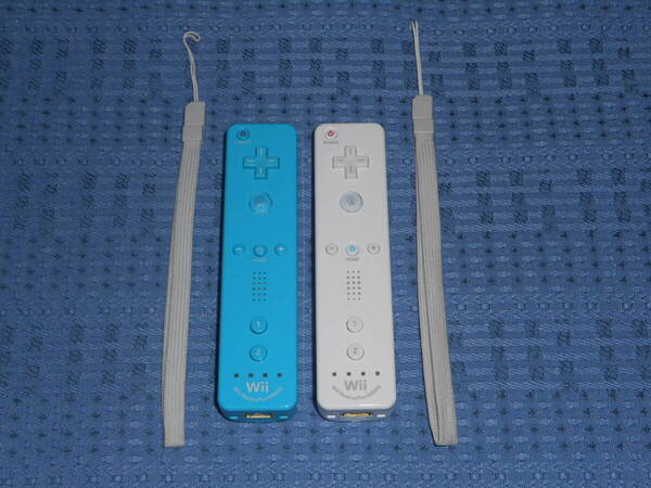 Wiiリモコンプラス(Wiiモーションプラス内蔵)2個 青(アオ ao ブルー) 白(shiro シロ ホワイト) ストラップ付き RVL-036 任天堂 Nintendo