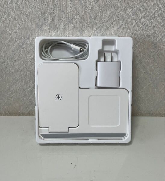 705i0421 ワイヤレス充電器 3 in 1急速充電 折り畳み式 スタンド 置くだけ 15W/10W/7.5W
