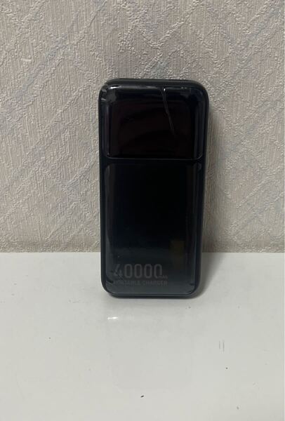 705i2923 【40000mAh・2025新登場】22.5W急速充電 五台同時充電可能 LCD残量表示 最大2.25A出力 2本ケーブル内蔵 軽量 タイプc