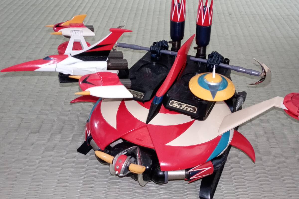 Amazon.co.jp: 超合金魂GX-04 UFOロボグレンダイザー : ホビー