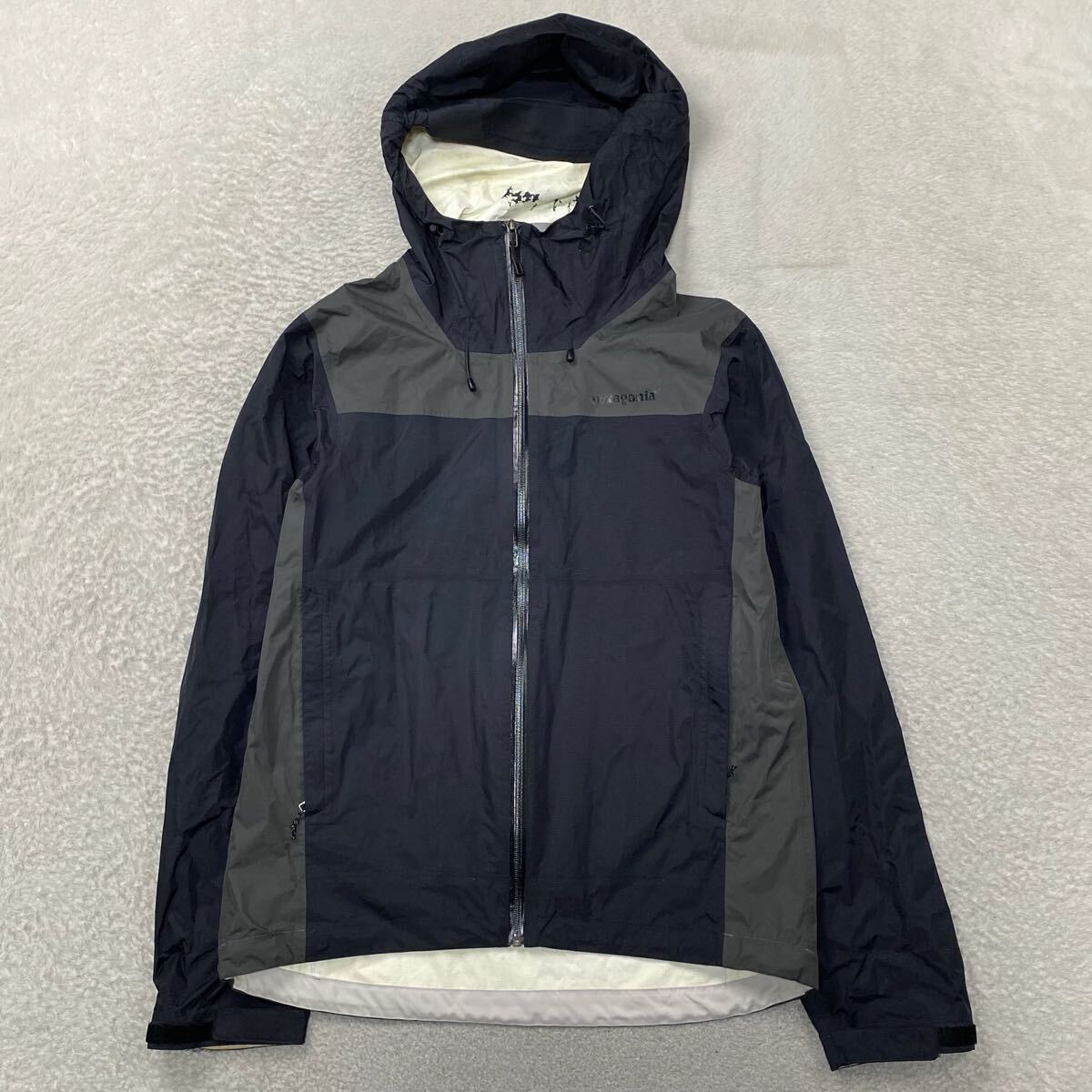 patagonia（ナイロンジャケット ・ ブラック/黒色系）のフリマ