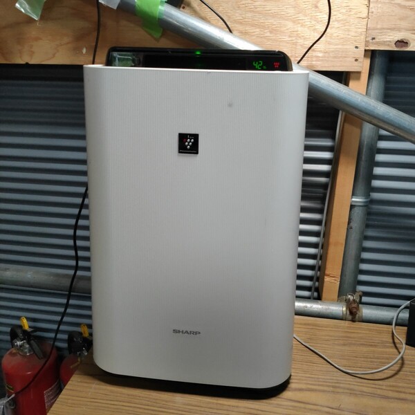 送料無料(1024)SHARP シャープ 加湿空気清浄機 KC-E50-W