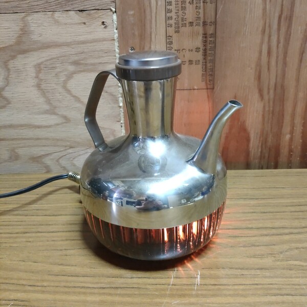送料無料(1171)酒熱燗器・東芝 SK-255 自動温度調節付、保温機能付 ステンレス容器