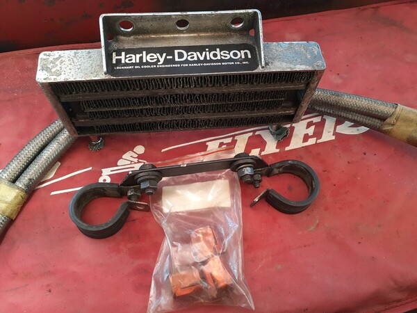 Harley-Davidson 純正ロックハート オイルクーラー(Lockhart Oil Cooler)