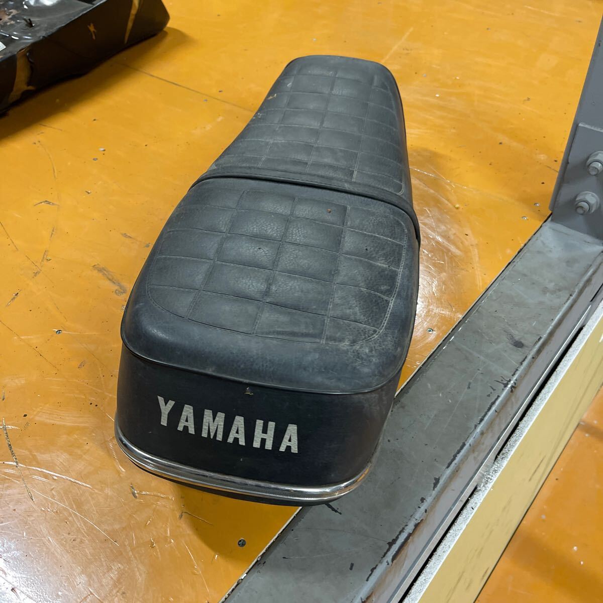YAMAHA ヤマハ 旧車 シート DX250 RD250 Yahoo!オークション -「rd250」(シート) (パーツ)の落札相場