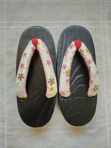 для детей geta ( Sakura )* специальная цена