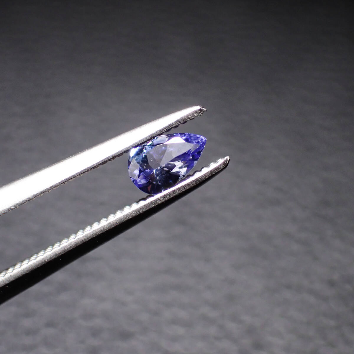 タンザナイト　原石　鉱物標本　天然石　95 タンザナイト | World Minerals 世界中の鉱物原石の販売店