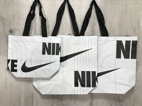 未使用 NIKE 一部直営店限定 エコバッグ S M Lサイズ 各1枚 ナイキ プールバッグ トートバッグ アウトドア