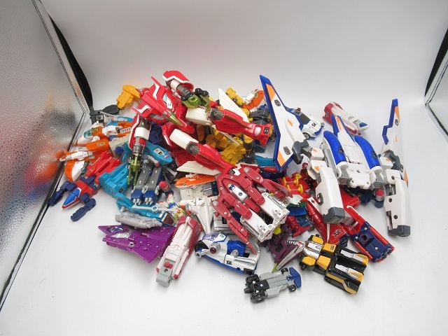 グランセイザー フィギュア 武器セット ※画像2のフィギュアは付きません Yahoo!オークション -「グランセイザー フィギュア」の落札相場