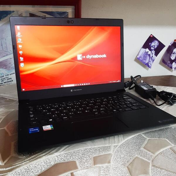 ☆ 東芝 S73HS ☆ 11世代 i5 1135G7 256G:SSD 16G ☆ FHD ☆ Dynabook Tososhiba ||QTT09/TAK02