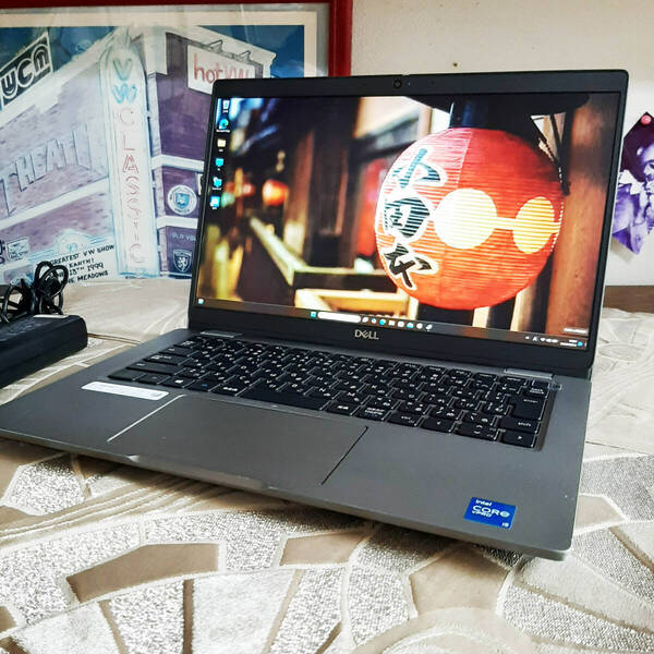 DELL 5320 11世代 i5 1145G7 256G/SSD M.2 8G 1920x1080 WiFi Bluetooth Camera Windows11Latitude KDA08