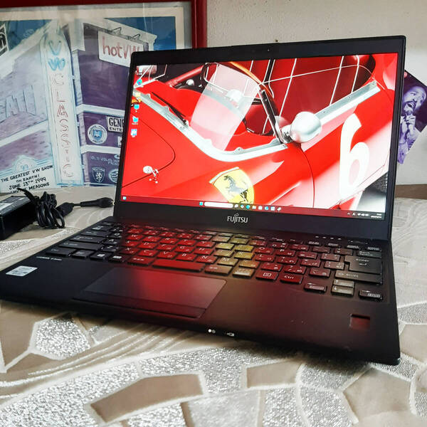 LTE 富士通 U9310D / 10世代 i5 10310U 256G/SSD NVMe 8G ・1920x1080 1920x1080 / KDA12