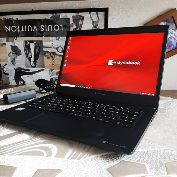 東芝 FHD ☆ S73DP ・ 8世代 i5 8250U 256G:SSD M.2 / 8G 1920x1080 PWP01
