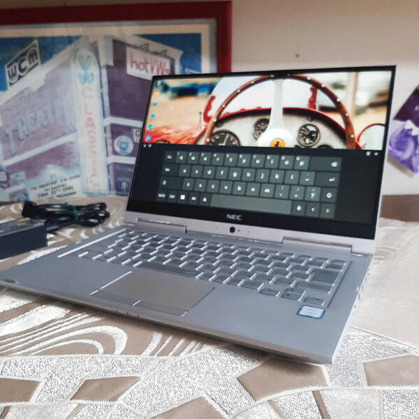 NEC タッチ液晶 ☆ 8世代 i5 8250U 256G/SSD M.2 / 8G 1920x1080 FHD ACP01