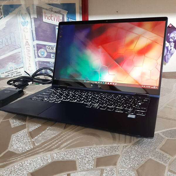 ☆ HP Dragonfly 8世代 ☆☆ i5 8265U 256G SSD 8G ☆☆ タッチ液晶 LTE ☆☆ 1920x1080 8G Windows11 ☆☆ PEE15