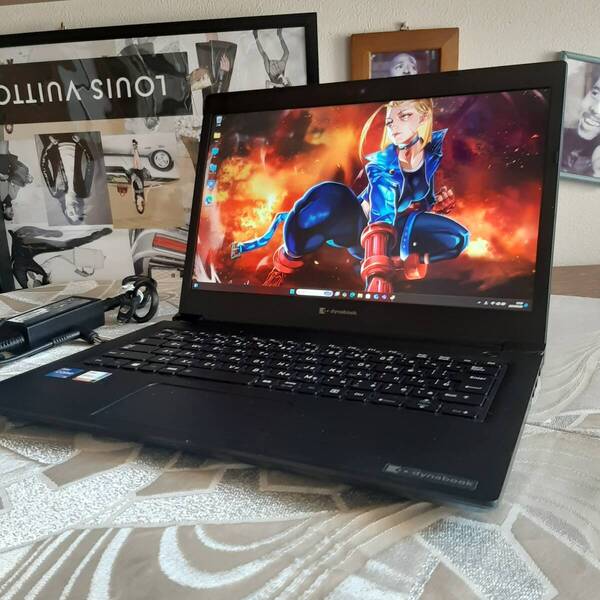 ☆ 東芝 S73HS ☆ 11世代 i5 1135G7 ☆ 256G SSD 16G 1920x1080 FHD ☆ Dynabook Tososhiba ☆QTT07/TAK01
