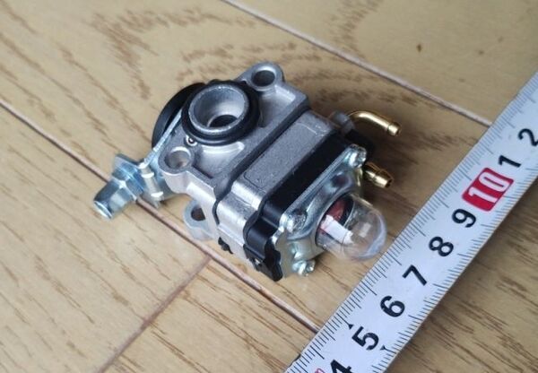 新品 キャブレーター 25cc 26cc 28cc 30cc 32cc 丸山製作所 三菱 ゼノア 草刈機 丸山 BIG M ワルボロ キャブ エンジン 芝刈機 草刈り機