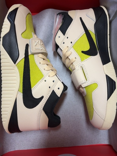 TRAVIS SCOTT × JORDAN JUMPMAN JACK TR "BRIGHT CACTUS" FZ8117-102 ジャンプマン ジャック TR トラヴィス スコット