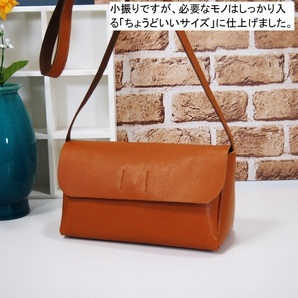 ★アウトレット!展示に1回使用しました★新品★日本製★本革★カブセ★経年変化★斜め掛けショルダーバッグ★キャメル色★長財布★