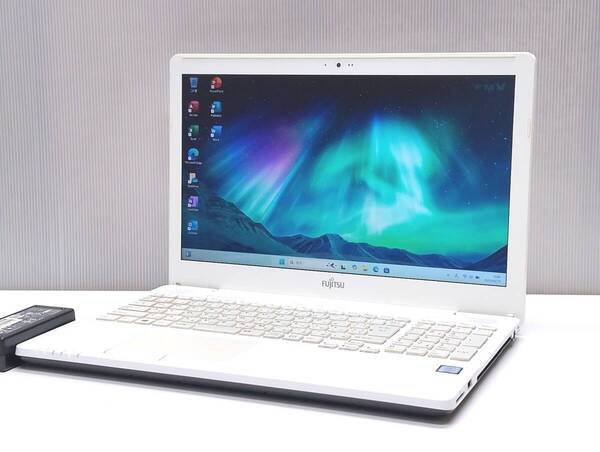 FUJITSU AH50/X 上位モデル Core i7 6700HQ 8GB 新品SSD 256GB 15.6インチ HD解像度 無線LAN Bluetooth 内蔵カメラ Office #IO-912