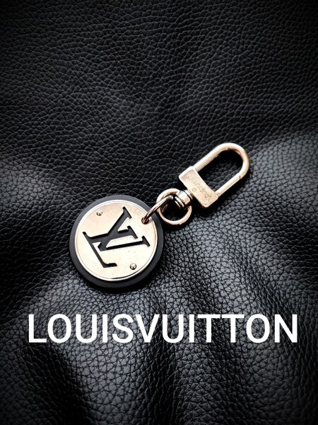 良品 ルイヴィトン LOUISVUITTON キーホルダー キーリング キーケース カラビナ バッグチャーム