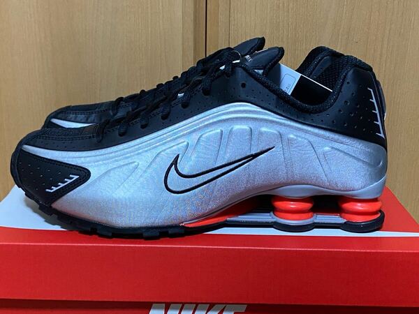 新品 国内正規品 NIKE SHOX R4 HQ1988-002 US10 28cm METALLIC SILVER ナイキ ショックス R4 TL マップラ メタリックシルバー ブラック
