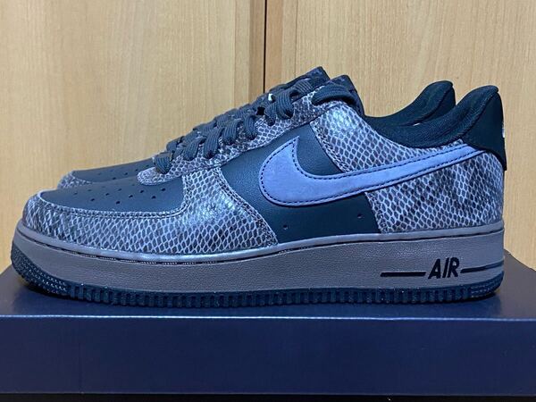 新品 国内正規品 NIKE AIR FORCE 1 '07 LV8 HF2898-001 US9.5 27.5cm OFF NOIR ナイキ エアフォース1 ロー 蛇柄 スネーク ヘビ柄