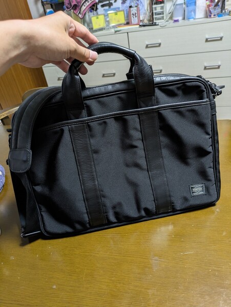 【美品】定価41,800円 PORTER ポーター ターク ビジネスバッグ ブリーフケース 2way 日本製 書類入れ PC入れ iPad入れ