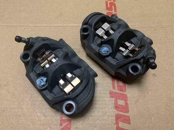 超希少☆美品☆CBR1000RR(SC77)純正トキコ製ブレーキキャリパーセット☆4ポッド☆ピッチ108mm☆SC57/SC59/SC82☆流用、純正戻しなど