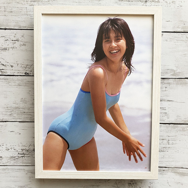 額装品◆森尾由美 /水着・グラビア/昭和アイドル/ポスター風広告/A4サイズ額入り/アートフレーム Y4H09-1