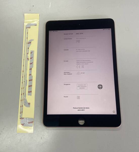 中古 純正品 iPad Mini 5 フロントパネル 画面 液晶 修理 交換 、画面 パネル 交換テープ 付き、カラー黒 ジャンク 1
