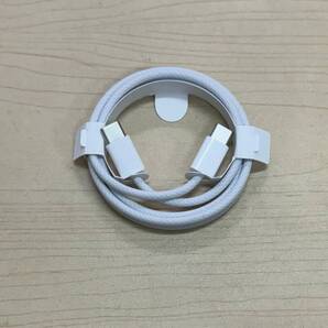 新品未使用 Apple純正 iPhone 15、16 シリーズ USB-C充電ケーブル1mまたはUSB-C端子のiPad、MacBook、AirPodsの付属品だったものです