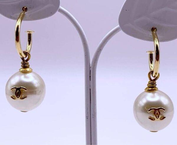 ☆美品☆CHANEL シャネル 98P ココマーク パール フープピアス ホワイト×ゴールド A07675 ヴィンテージ