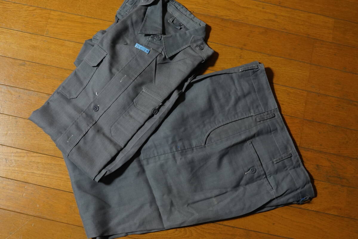 雨衣53式3号 1964年製 陸自 military 帝国繊維k.k. Amazon.co.jp: 陸上自衛隊 旧型 雨衣53式 サイズ3号 コート 雨具