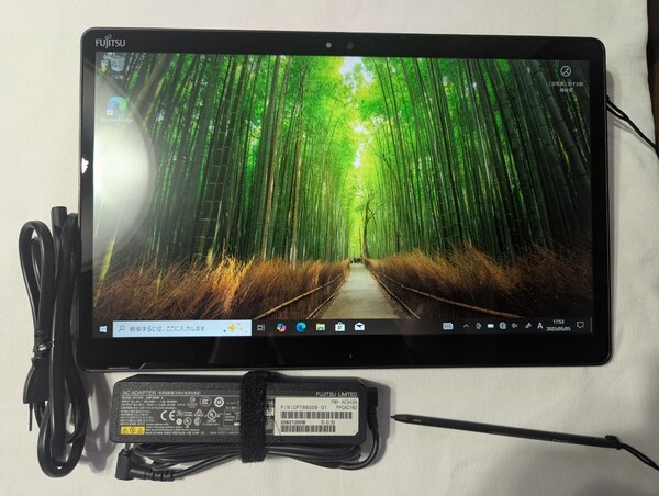 Fujitsu ARROWS Tab Q738/SE Celeron SSD 128GB