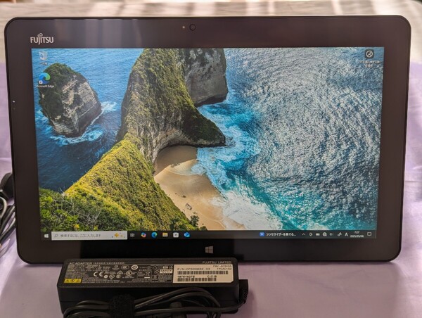 Fujitsu ARROWS Tab R727/P ( i5 7300 SSD 128GB