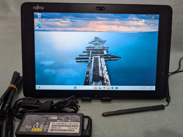 Fujitsu ARROWS Tab Q507/PE (CPU x5 SSD 64GB/ Windows11