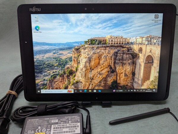 Fujitsu タブレット-ARROWS Tab Q509/VE (SSD128GB/ペン付き)