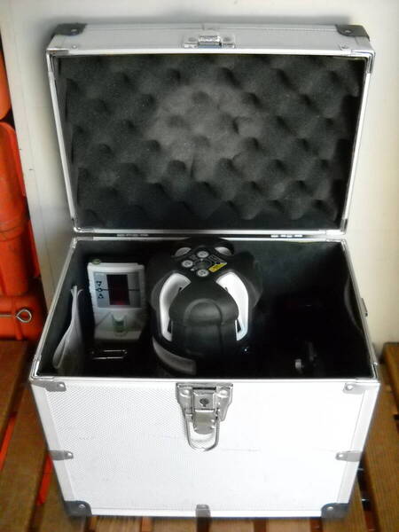 【中古・校正品】STS/レーザー墨出し器/ジンバル式/AGL41/受光器付/自動追尾/電池式/