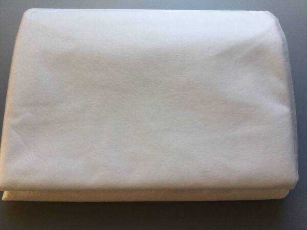 【未使用品】不織布 シート 大判 180cm巾 × 400cm 1.8m 幅 × 4m 長 大型 マット ロール 反物 ふしょくふ 白 4メートル × 1.8メートル