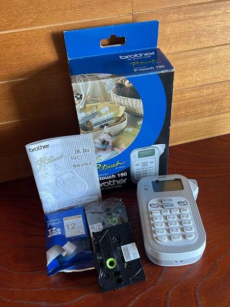 送料無料 BROTHER ラベルライター P-touch 190 テープ付属 PT-190